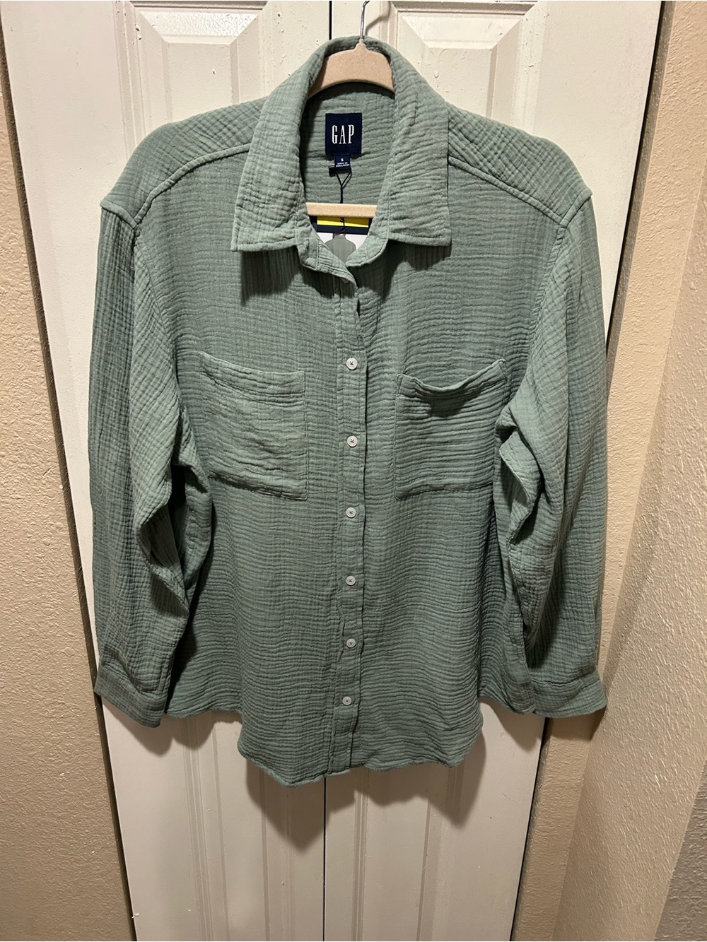 NWT Gap Gauze Cotton Sage Button Down Shirt Beachy Artsy Resort , Small
